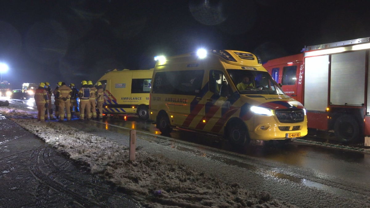 Vrouw komt om door ongeval op dijk tussen Lelystad en Enkhuizen