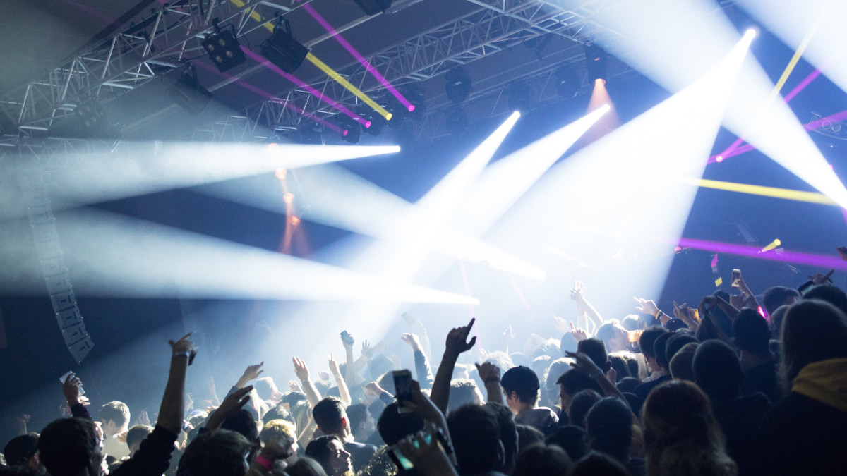 Nachtclubs balen van nieuwe routekaart: 'We gooien de deuren open zodra de cultuursector dat ook mag'