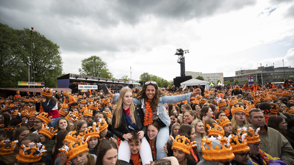 Deel gemeenteraad Breda: 'Las 538 Oranjedag af'