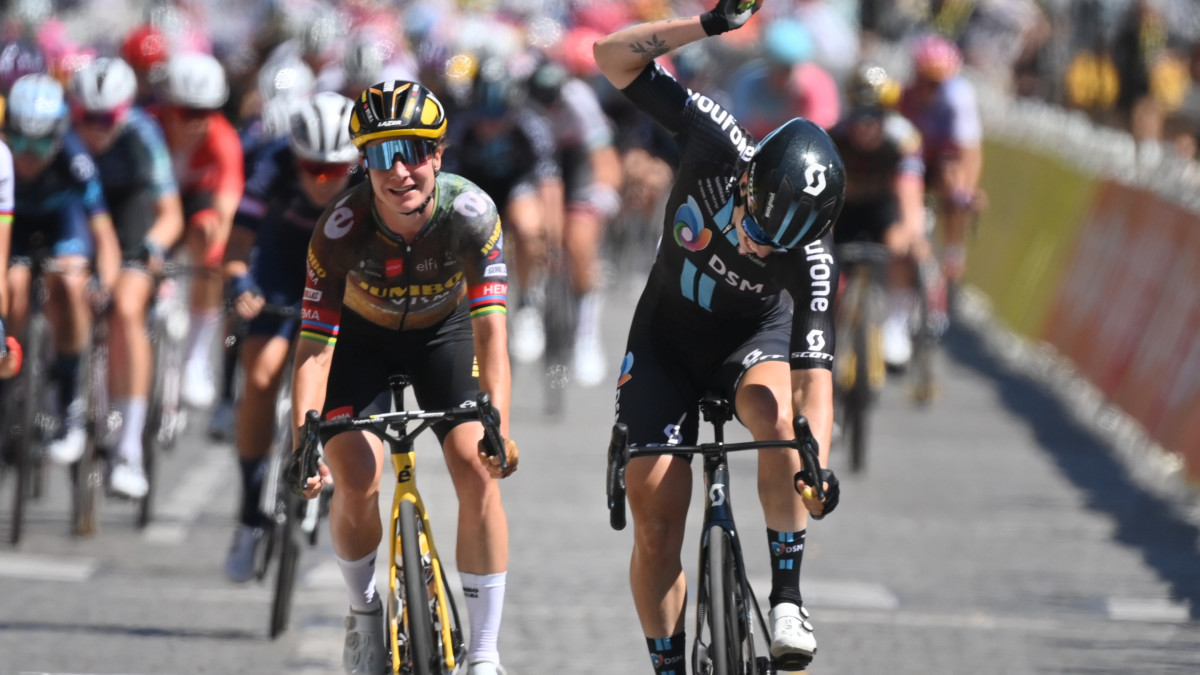 Nederlandse Lorena Wiebes wint eerste rit Tour de France Femmes - ANP